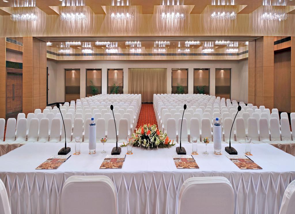 Hometel Chandīgarh Extérieur photo